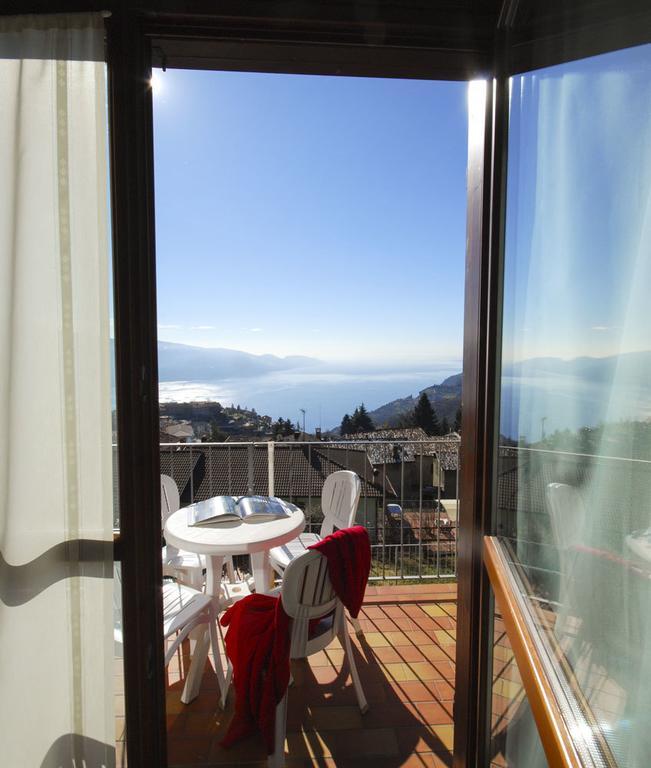 Residence Mirena - Rebomaholidays Tignale Habitación foto