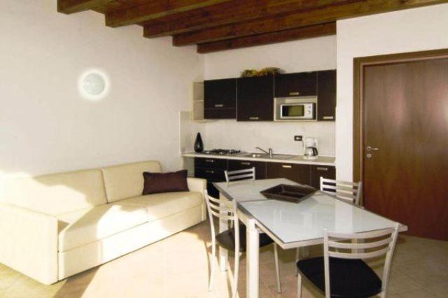 Residence Mirena - Rebomaholidays Tignale Exterior foto